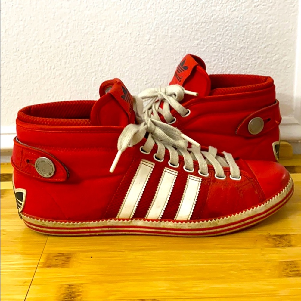 ADIDAS LYV-029001 RED HIGH TOP